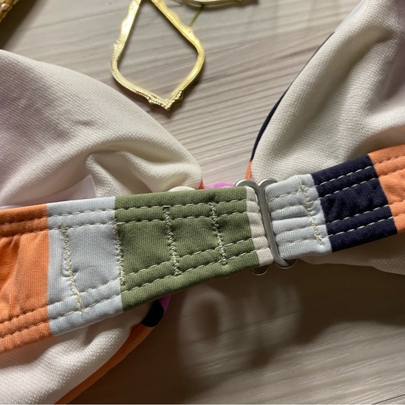 Billabong 🌸 Knotted Trilet Bikini Top | Rise Bottoms - Picture 10 of 16